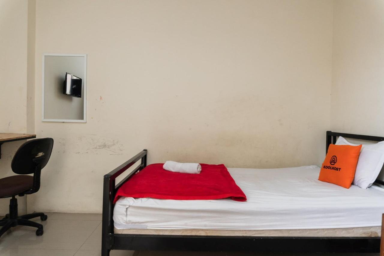 Hotel Koolkost Near State Museum Of North Sumatera Medan Esterno foto